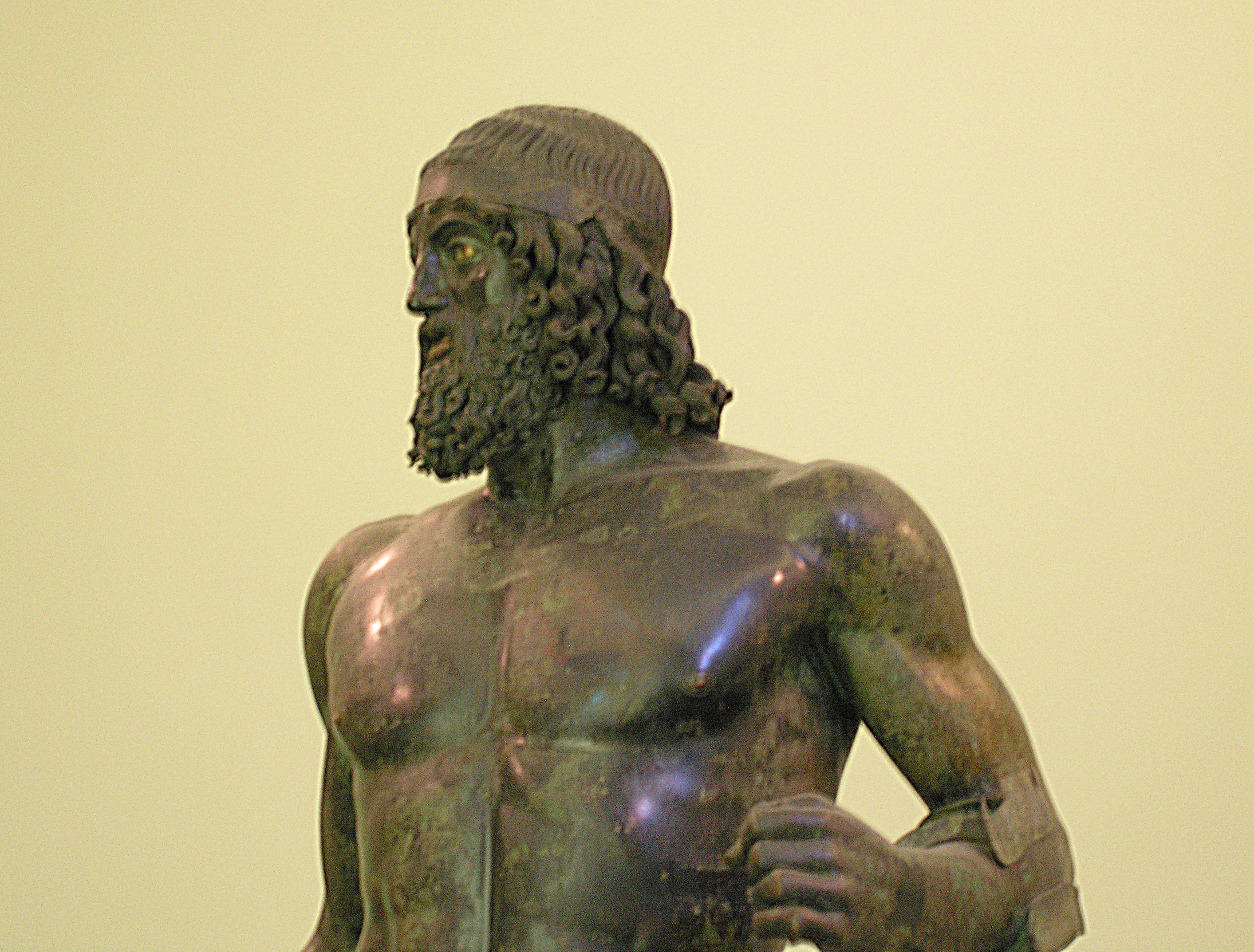 La Statua A dei Bronzi di Riace, esposta al Museo Archeologico Nazionale di Reggio Calabria.