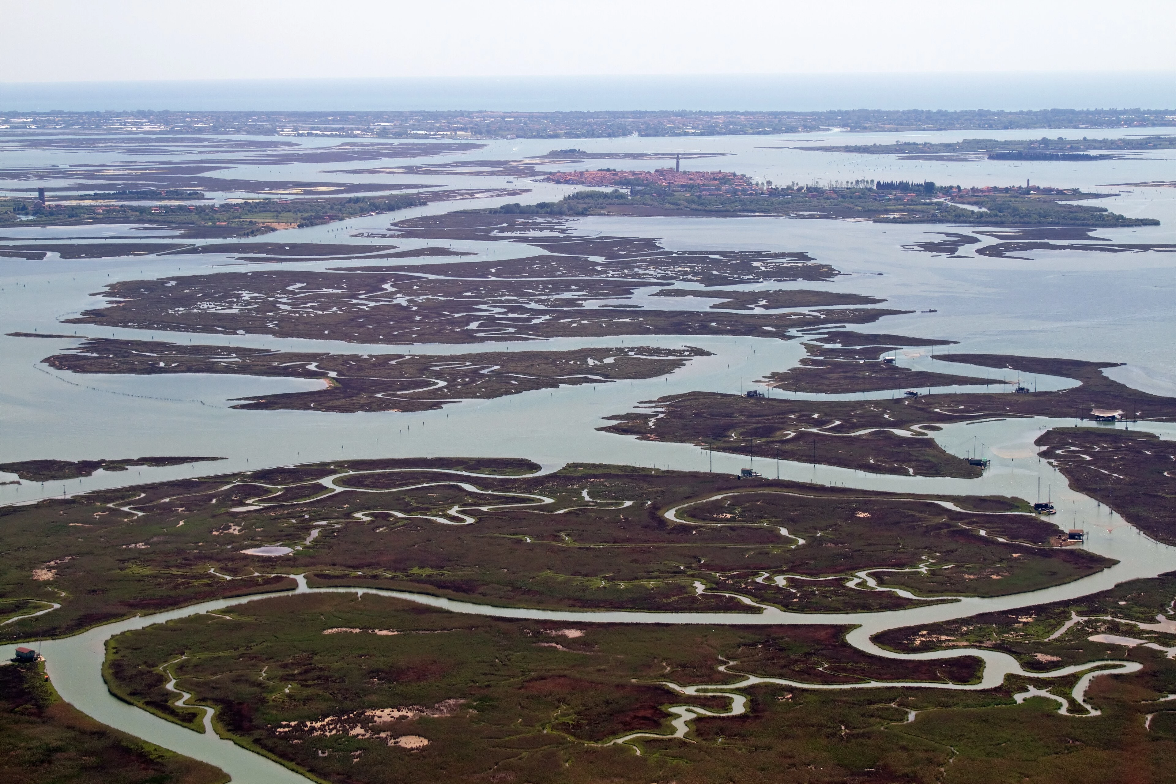Le velme e i canali della laguna nord di Venezia, presso Burano, dove sorgeva l'antica Costanziaco.